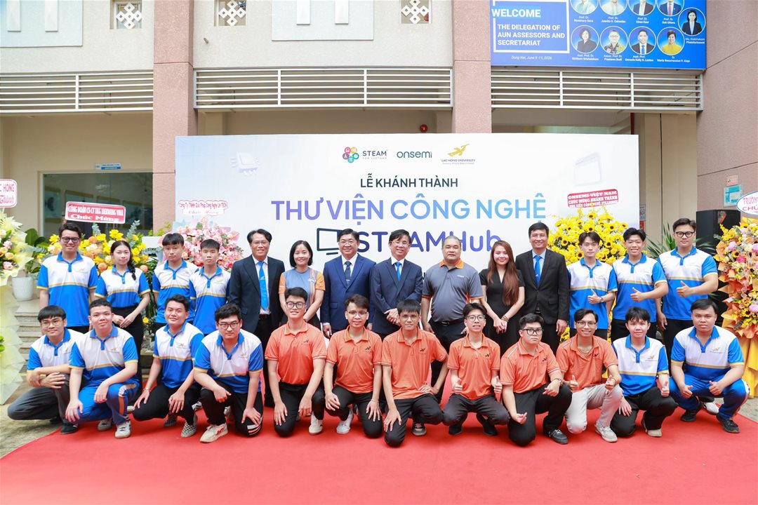 The STEAMHub Technology Library provides a learning and hands-on environment for students to explore science and technology in Dong Nai